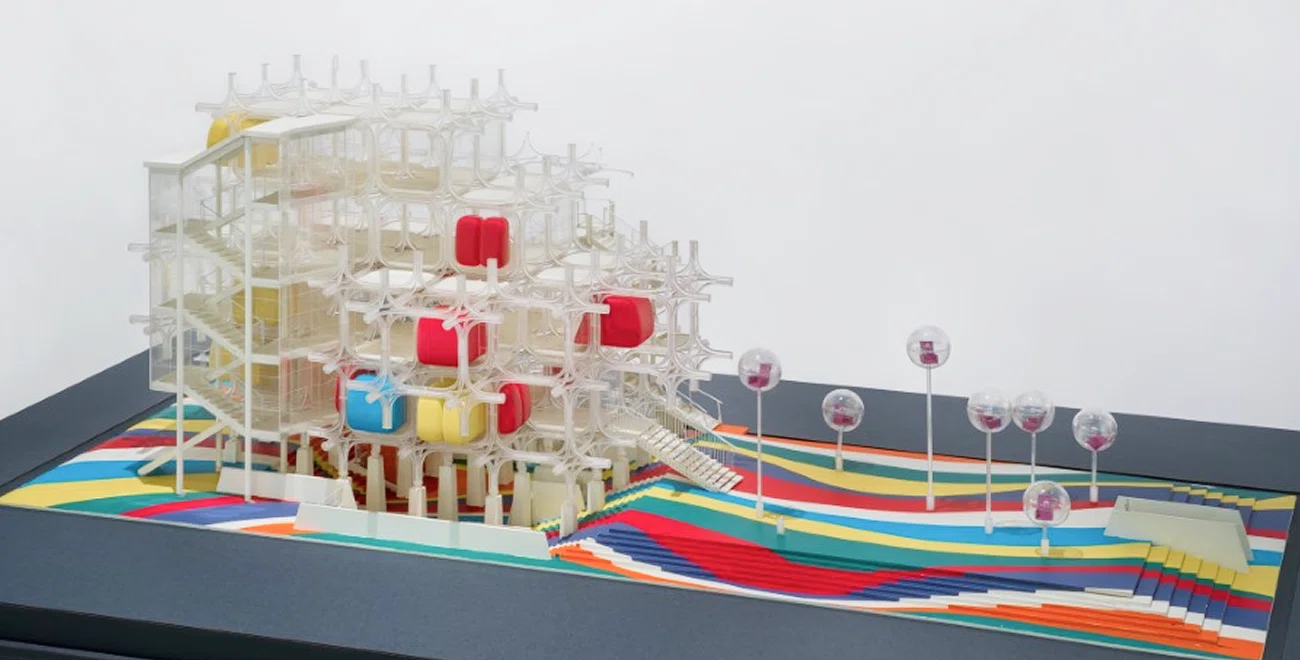 大阪万博に出展したパビリオン「タカラ・ビューティリオン」の模型写真