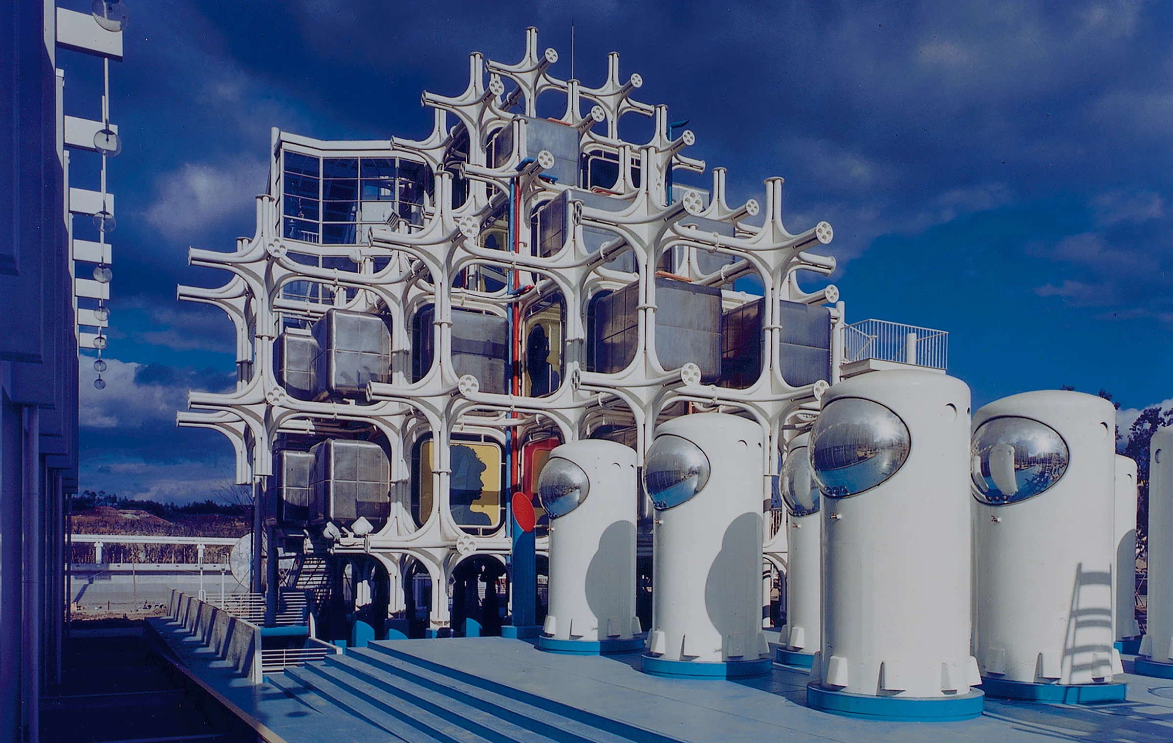 大阪万博に出展したパビリオン「タカラ・ビューティリオン」の写真