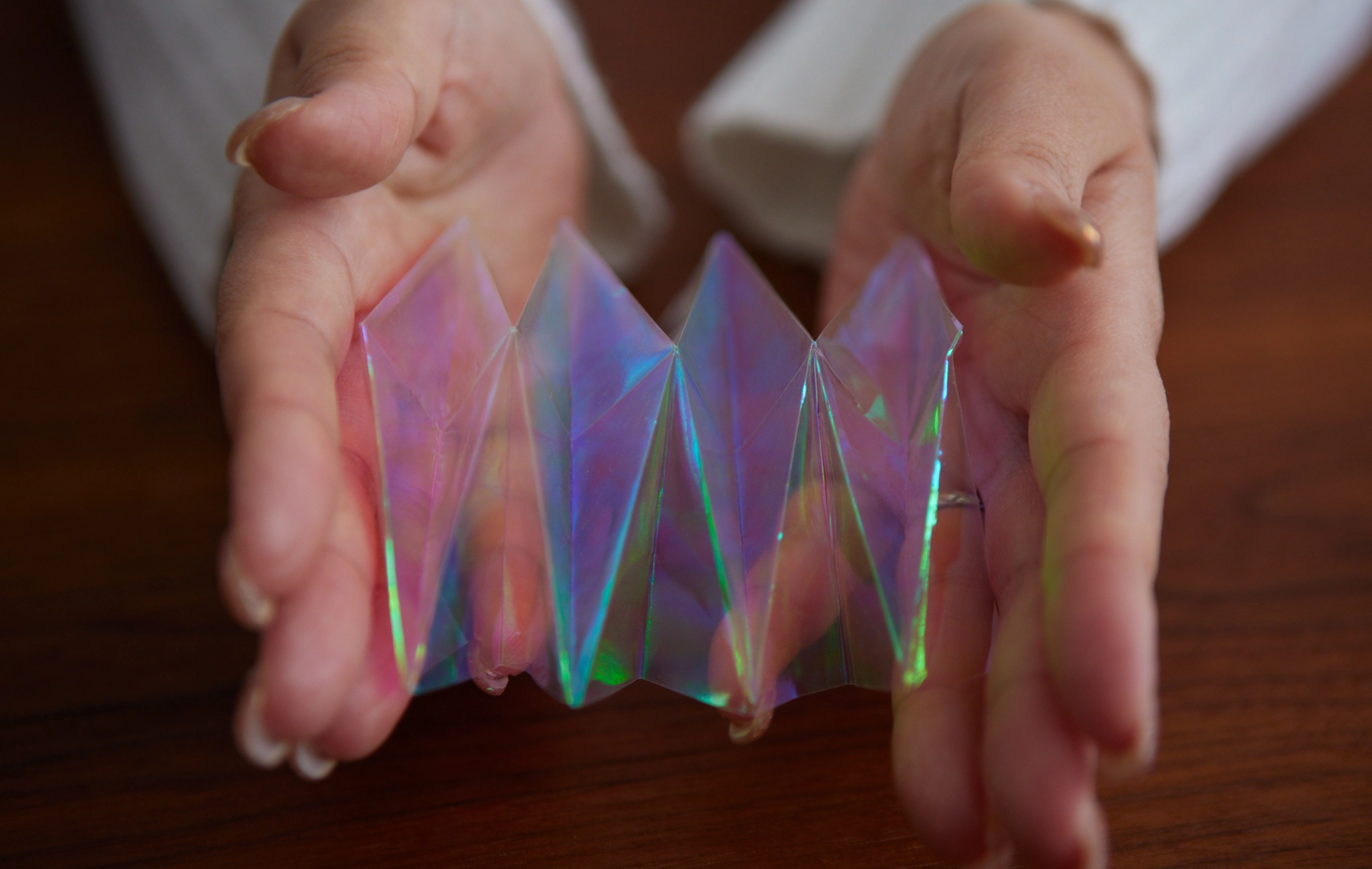 インフレータブル構造から着想を得たイメージパーツ