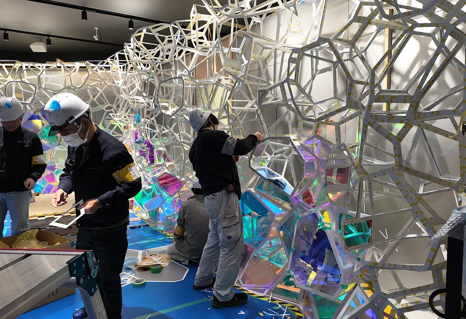 展示ブース施工中の写真