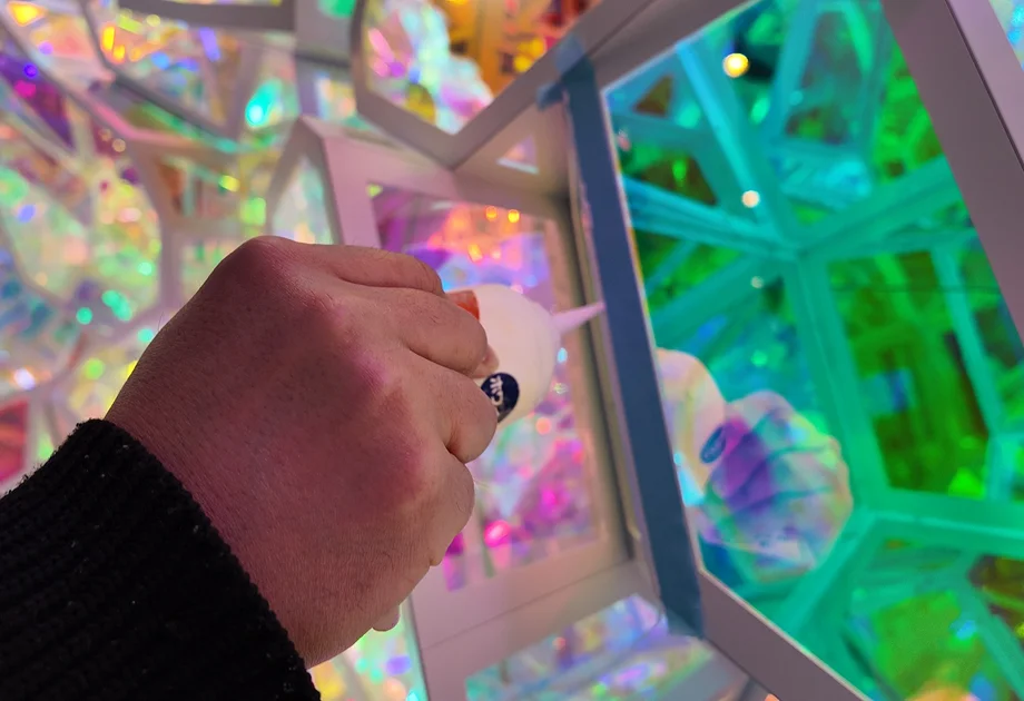 展示ブース施工中の写真