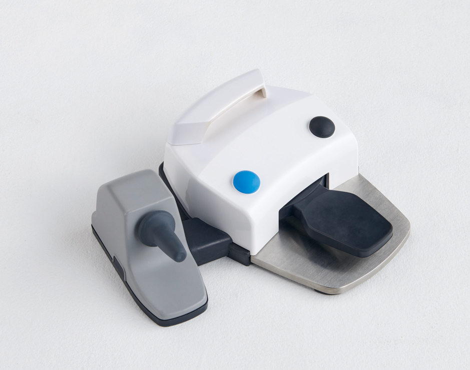 Wireless foot controller